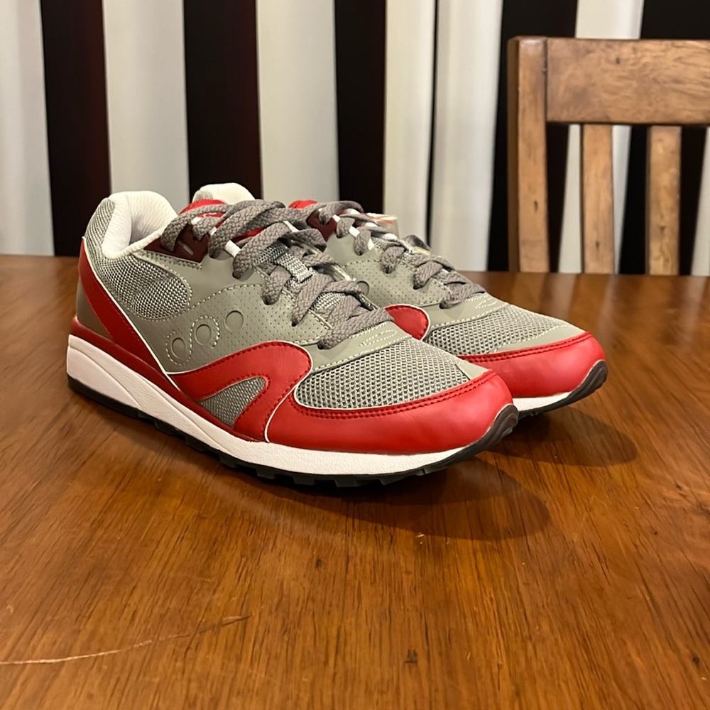 Saucony Master Control Shoes Sneakers ew 70076-5 grey red black Men’s Size 12